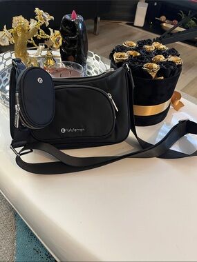 lululemon athletica Black Crossbody Bag with Removable Pouch